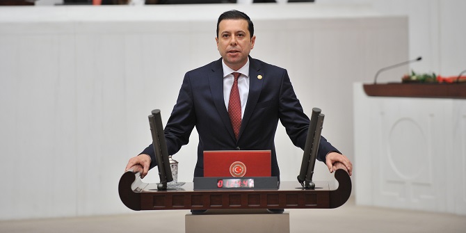 Kürtlerin yakalarından düşün artık