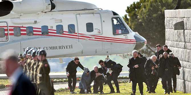 Kurtulmuş ve Eşinin Zor Anları! Yere Düştüler!