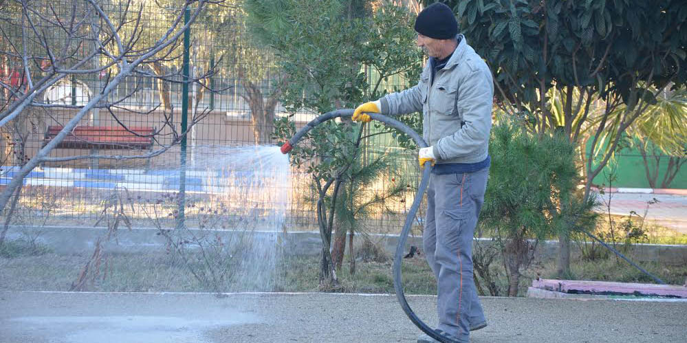 KUŞADASI BELEDİYESİ'NDEN OKULLARA DESTEK