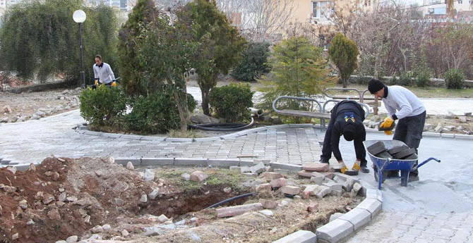 Kuşadası&#039;nın Parkları Yenileniyor