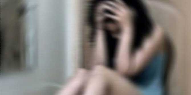 Lezbiyen Olduğunu Söyleyen Kızına Tecavüz Etti