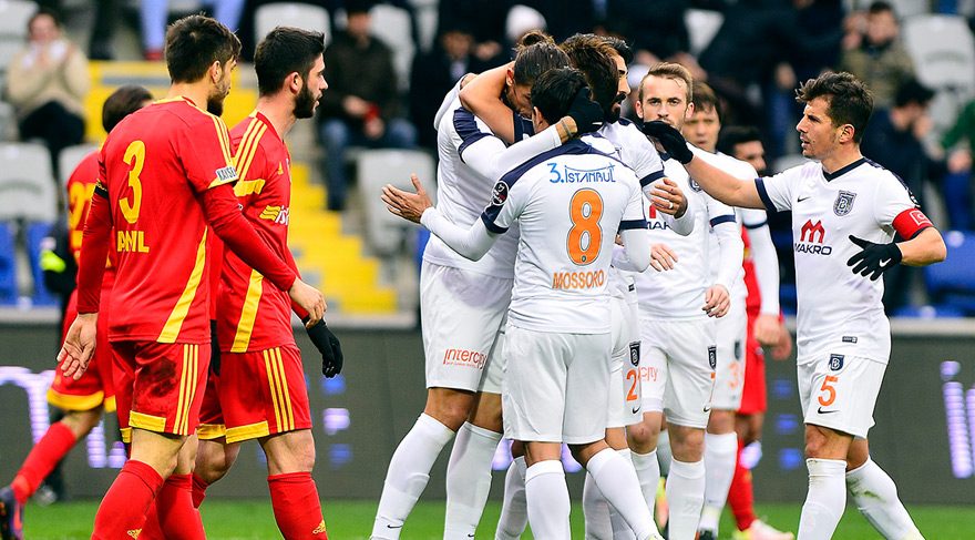 Lider Başakşehir çok farklı