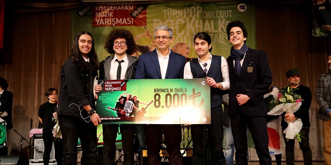 Liseli gençlerden muhteşem final