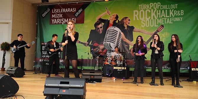 Liseli müzisyenler Karşıyaka’da yarışıyor