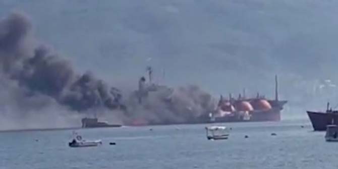 LPG yüklü tankerde yangın... Patlama riski var