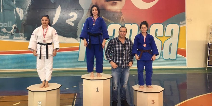 Manisa Büyükşehir Başarıya Doymuyor