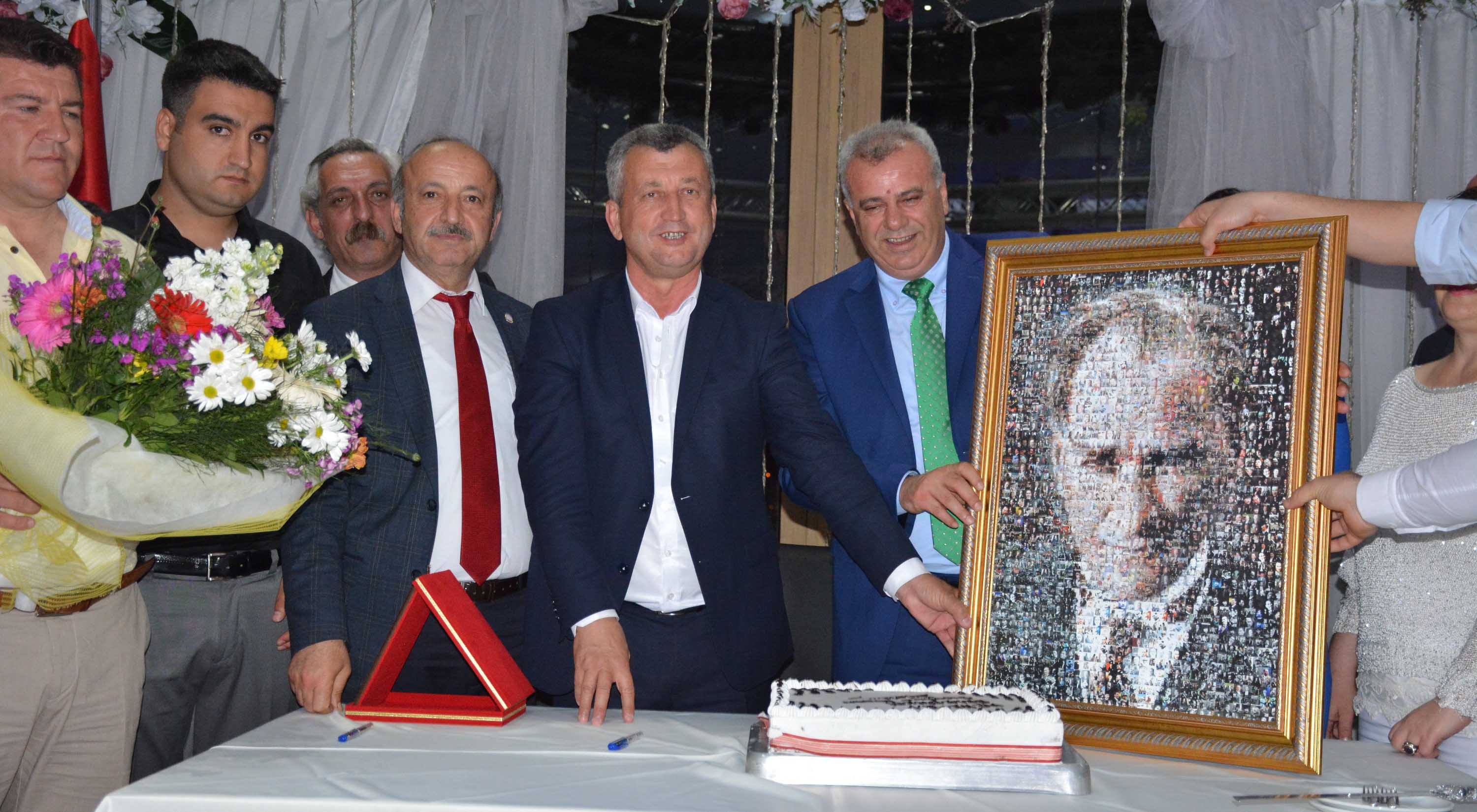 ​​     Menemen Belediyesi’nde Çifte Bayram