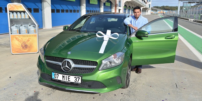 Mercedes'ten A serisi otomobil kazandı
