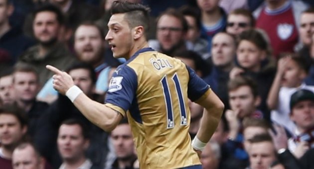 Mesut Özil'den Fenerbahçe cevabı