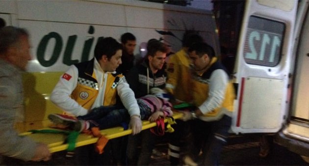 Minibüsün altında kalan çocuk kurtarılamadı