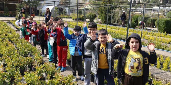 Minik Fidanlar Karşıyaka Orman Fidanlığını Gezdi
