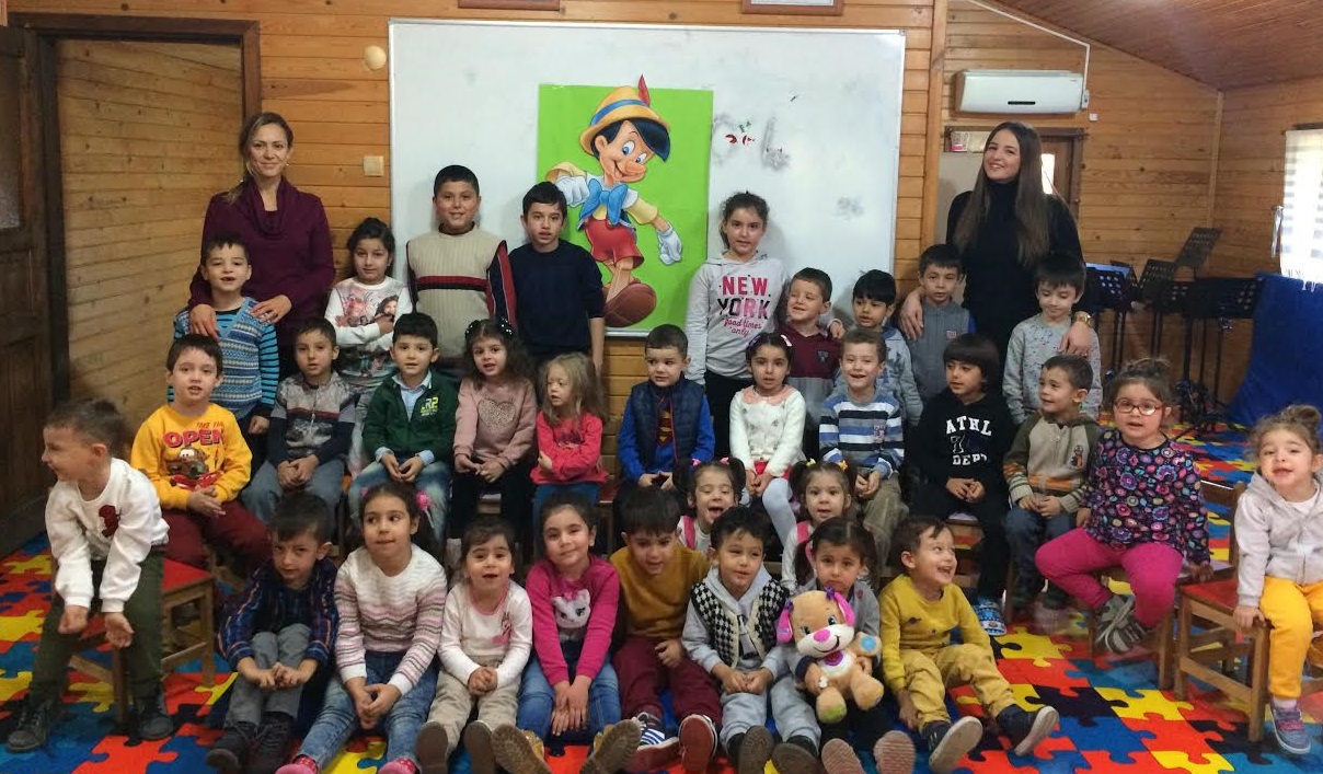 Minikler Masal Tadında Bir Gün Geçirdi