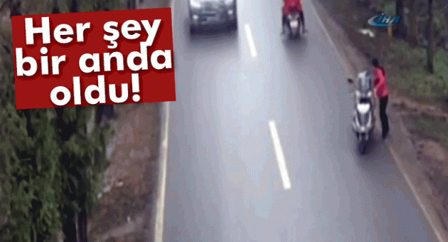 Motosikletin ciple çarpıştığı an kamerada