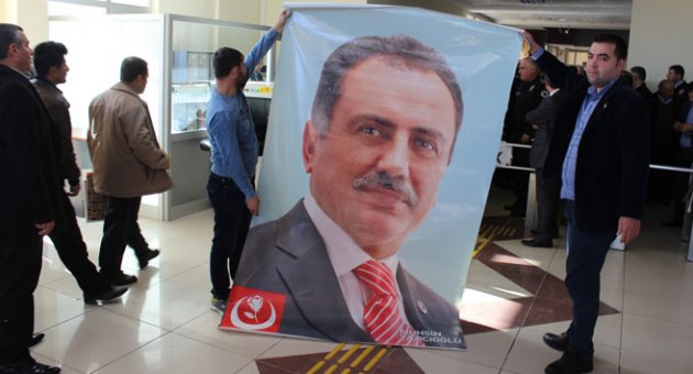 Muhsin Yazıcıoğlu davasında poster krizi