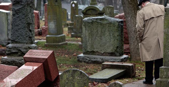 Müslümanlar Yahudi Mezarlığı İçin Para Topladı