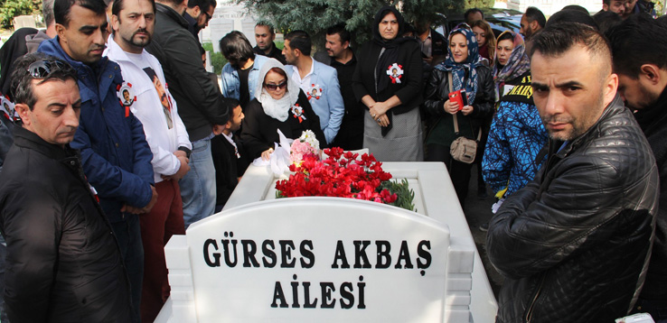 Müslüm Gürses'i Kabrinde Andılar