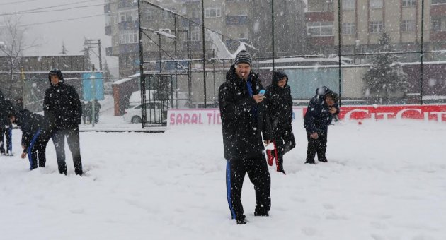 Of Maçına Kar Engeli