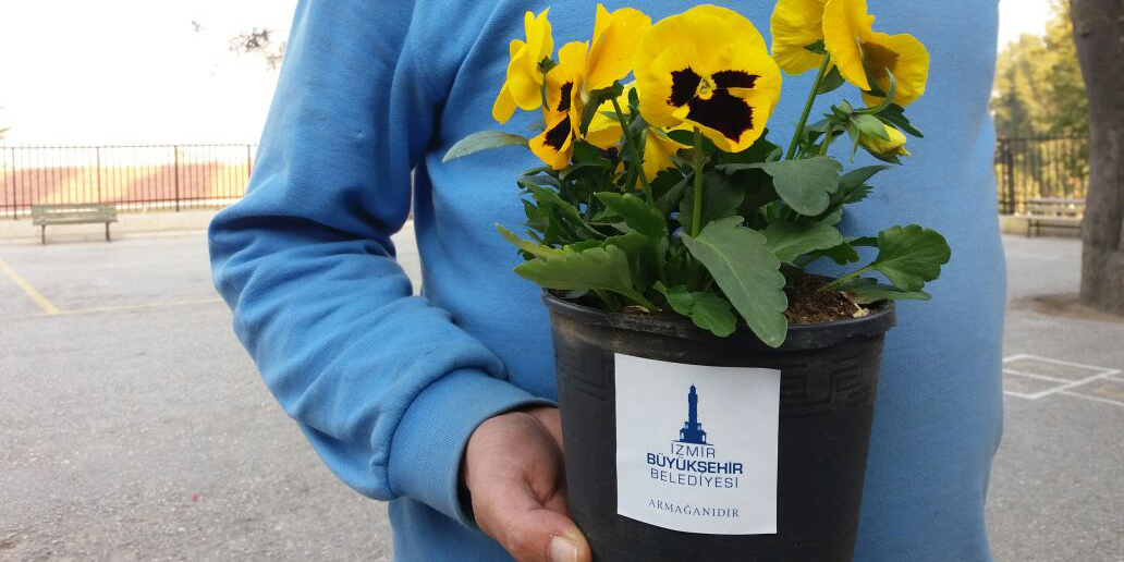 Öğretmenler Günü’nde eğitim emekçileri unutulmadı