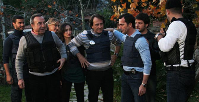 O İsim Dizi Setlerine Veda Ediyor