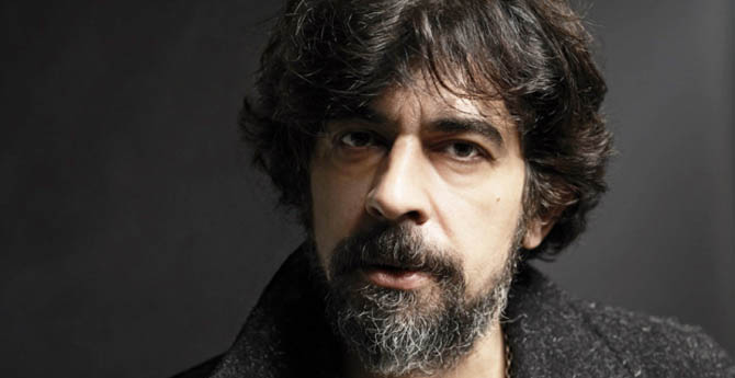 Okan Bayülgen&#039;e Bir Darbe de Oradan