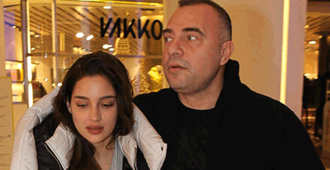 Oktay Kaynarca O Yönetmenle Görüntülendi!