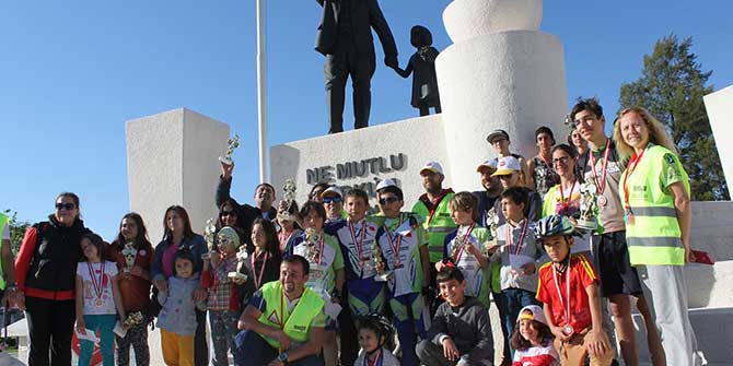 Okullar Arası Bisiklet Yarışı Tamamlandı
