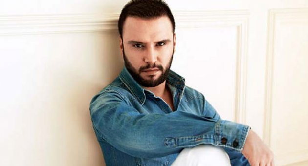 Önce soydu sonra cüzdanı sokağa getirdi