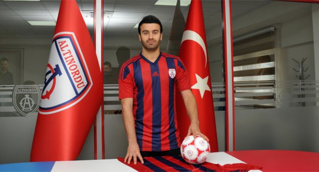 Önce yemin etti sonra imza attı!