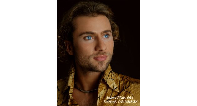 Onur Akay, 4 yıl aradan sonra Süslü Konak'ta sahne alacak!