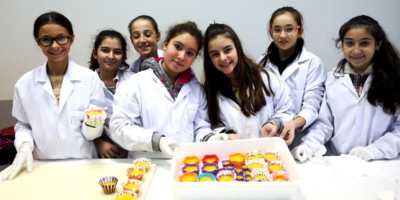 Örnek çocuklar... Çevre dostu sabun ürettiler