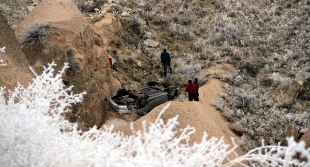 Otomobil 40 metreden vadiye uçtu!