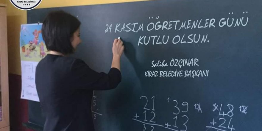 Özçınar, Öğretmenler Günü'nü Kutladı