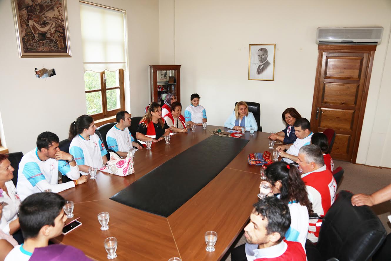 Özel Çocuklar Başkan Uyar&#039;ın konuğu oldu