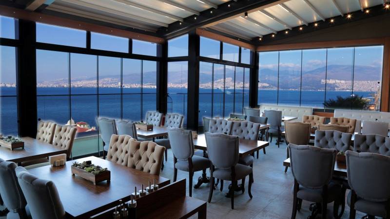 Özel günleriniz için; ''Roof Restorant''