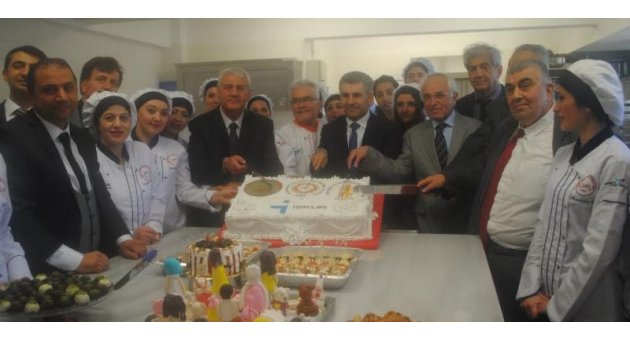 PASTAYI YAPTI İŞİ KAPTI