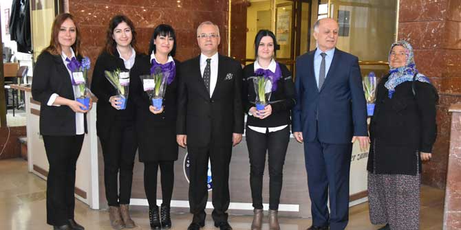PERSONELİNİN KADINLAR GÜNÜNÜ KUTLADI