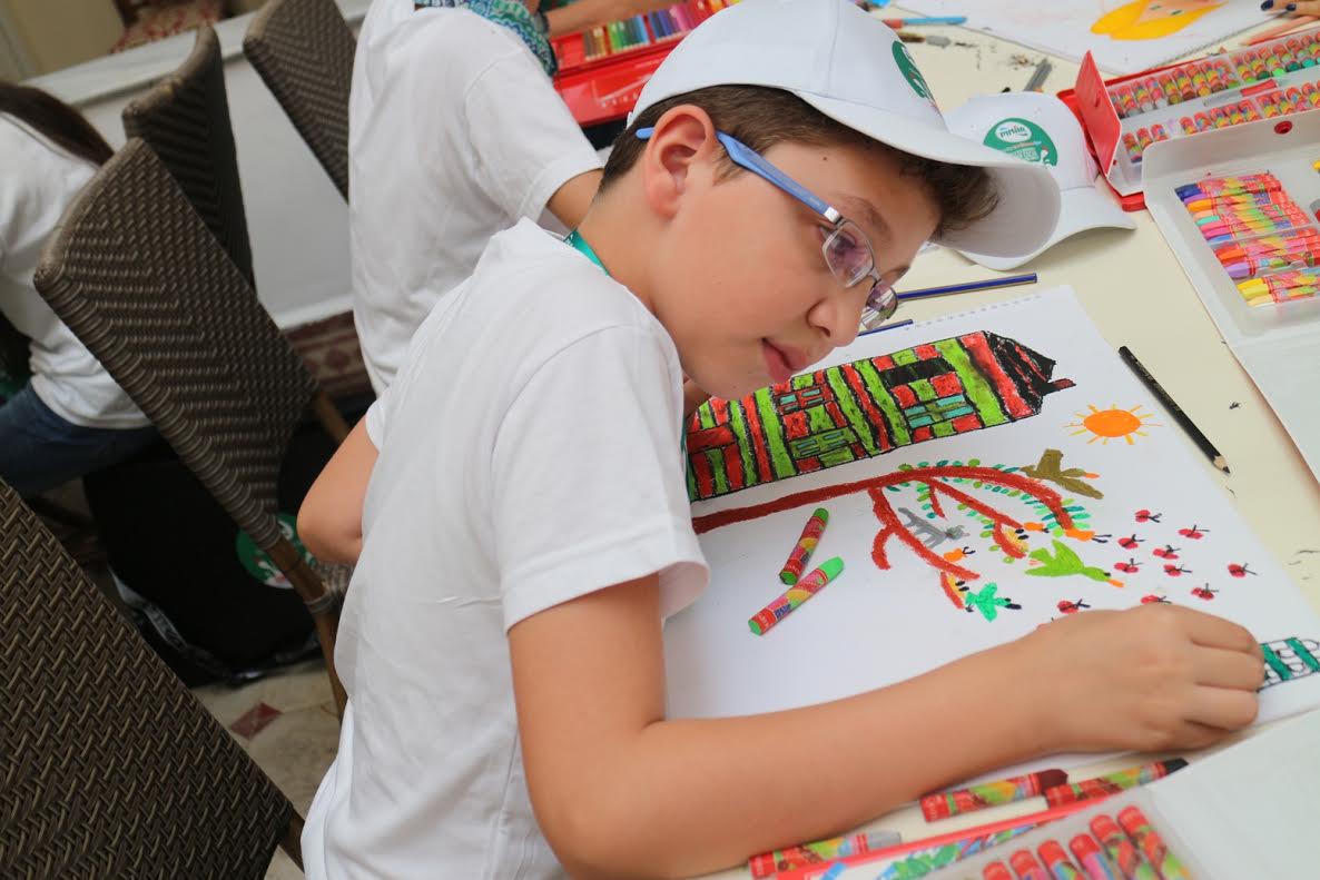 Pınar, İzmir Optimum Outlet Alışveriş Merkezi'nde İzmirli çocuklarla buluşmaya hazırlanıyor