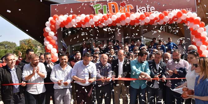 Pınar Kafe Mart Dokuzu Şenliği ile açıldı