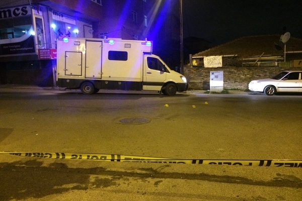 Polis aracına silahlı saldırı