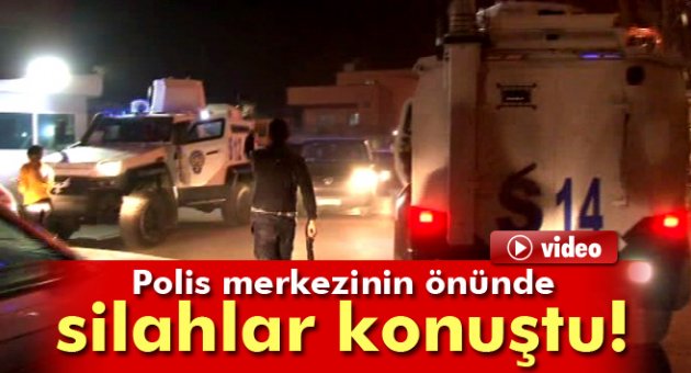 Polis merkezi önünde silahlı kavga: 4 yaralı