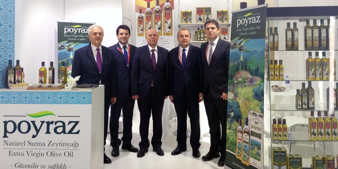 Poyraz’dan iki önemli imza