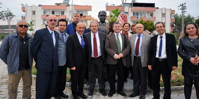 Prof.Dr. Alpaslan Işıklı&#039;nın Adı Seferihisar&#039;da Yaşayacak