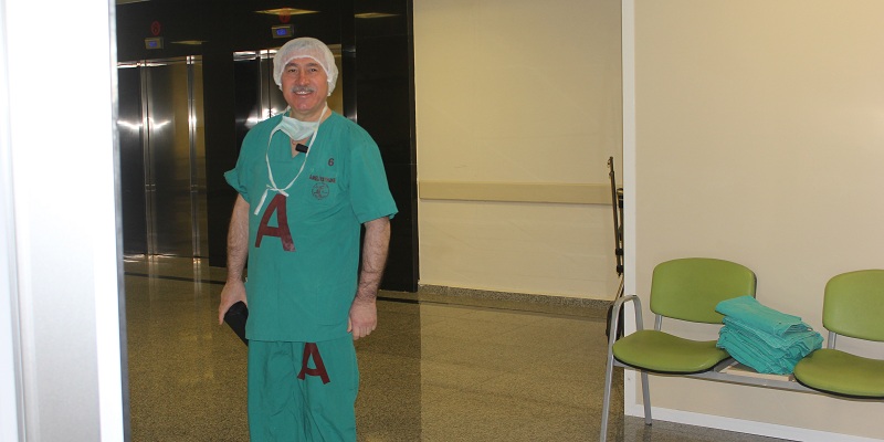 Rektör Hoşcoşkun, organ nakli operasyonu gerçekleştirdi