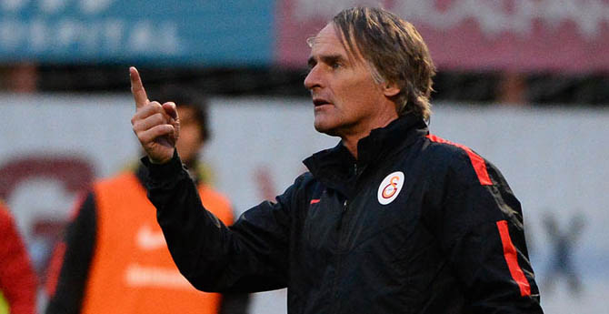 Riekerink'ten Flaş Derbi Kararı