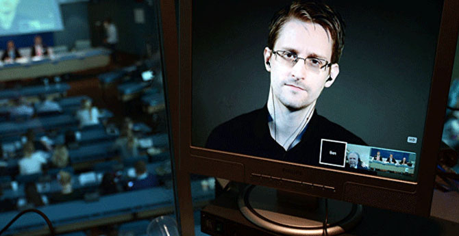Rusya ABD Krizinde Snowden Perdesi