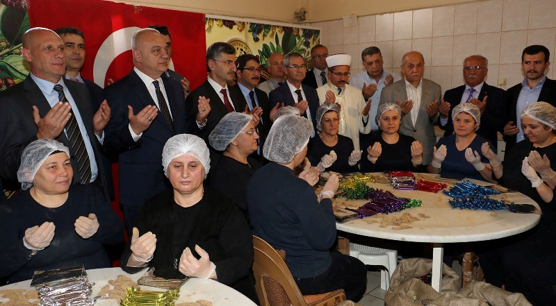 Saçılacak Mesirler Dualarla Hazırlandı