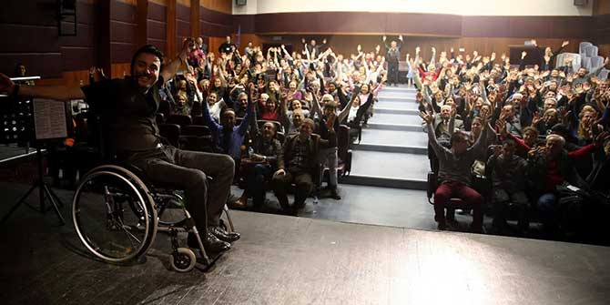 'Sakata Geldik' Gülmekten Kırıp Geçirdi