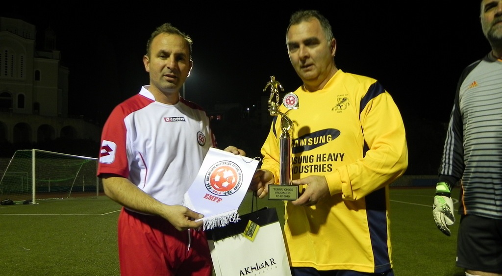 SAKIZ ADASINDA TÜRK VE YUNAN MASTERLERİN FUTBOL KARDEŞLİĞİ