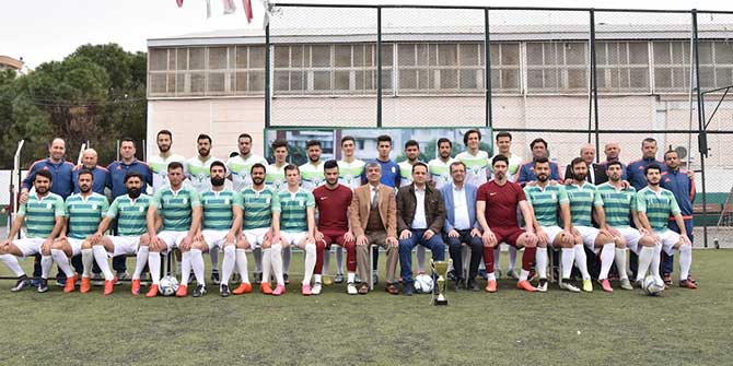 Şampiyon Bornova Belediyespor