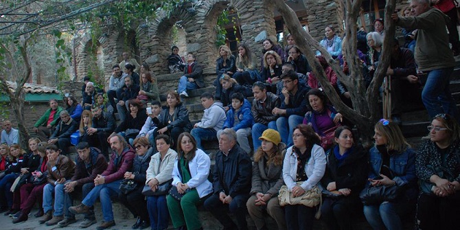 SANATÇILARIN ŞİRİNCE ÇIKARMASI